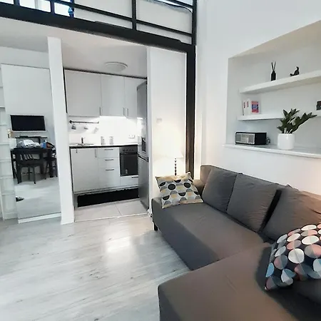 Loftowe Studio Pod Muralem * Lodz